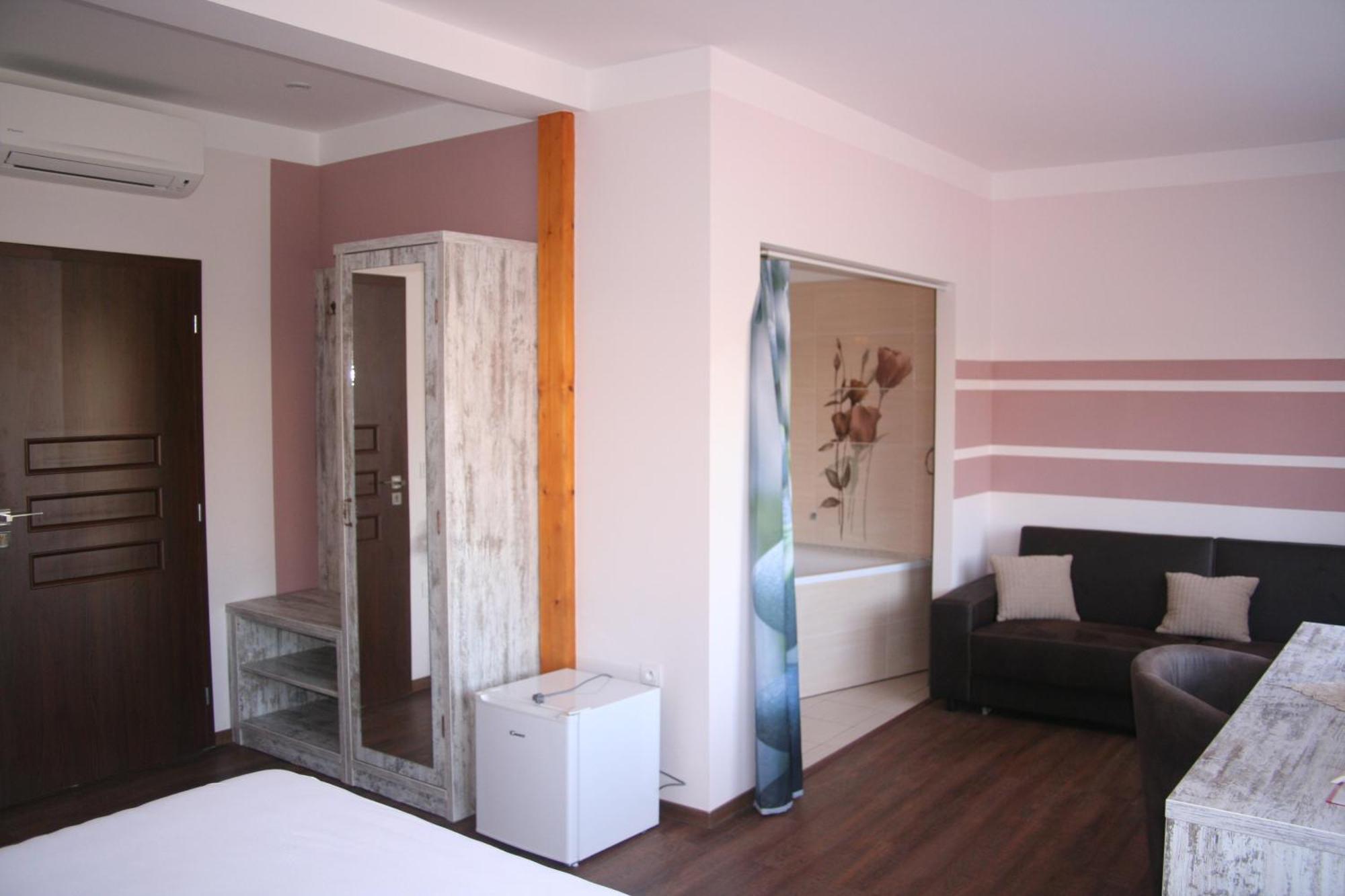 Hotel Herman Rychnov nad Kneznou Esterno foto