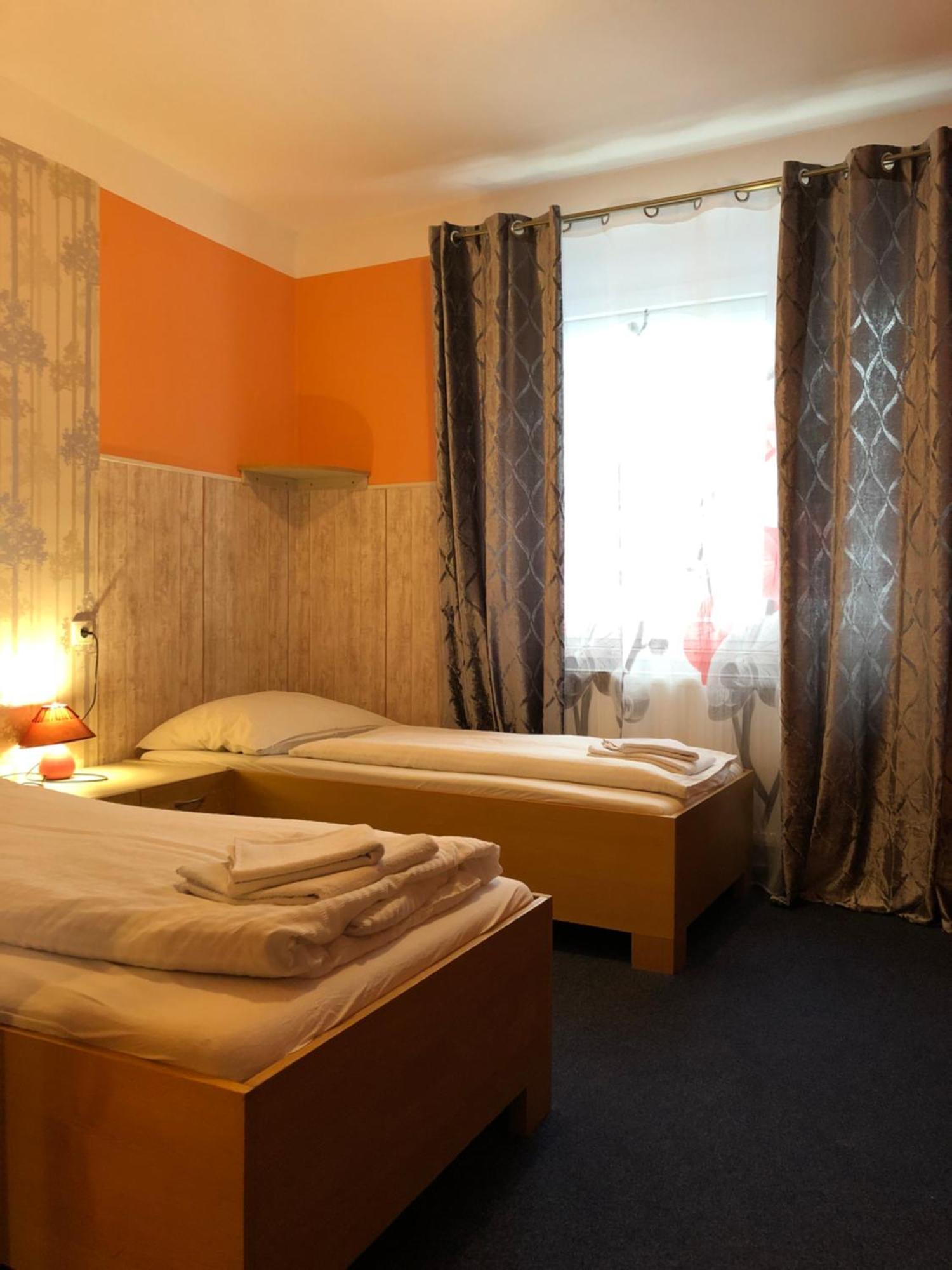 Hotel Herman Rychnov nad Kneznou Esterno foto