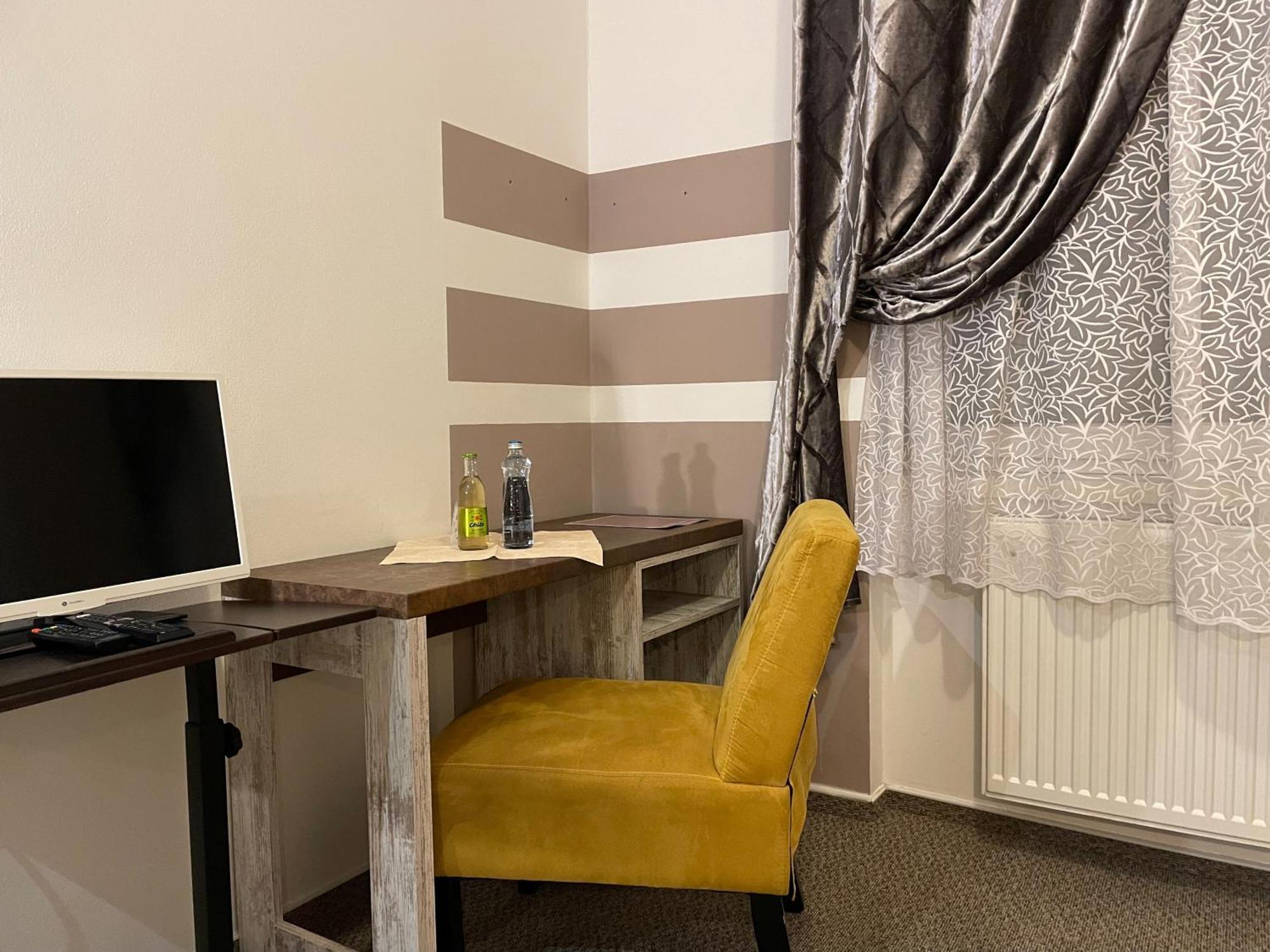 Hotel Herman Rychnov nad Kneznou Esterno foto
