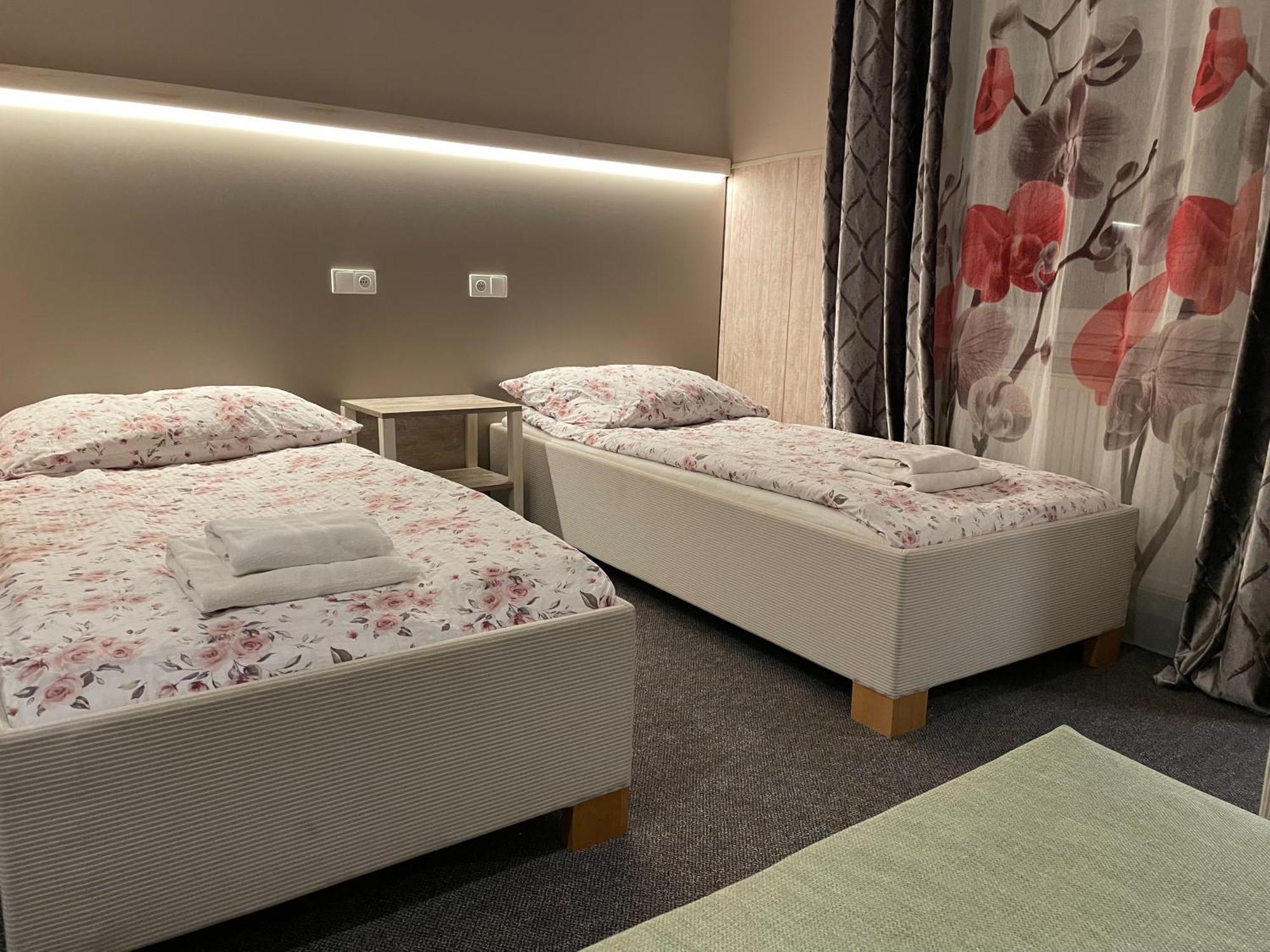 Hotel Herman Rychnov nad Kneznou Esterno foto
