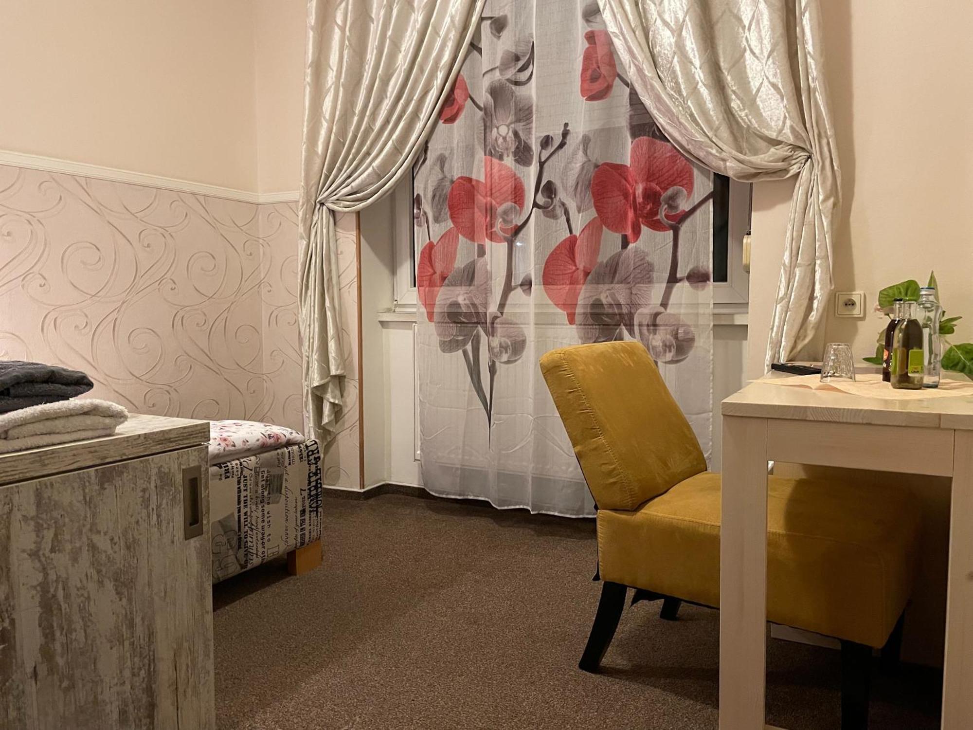 Hotel Herman Rychnov nad Kneznou Esterno foto