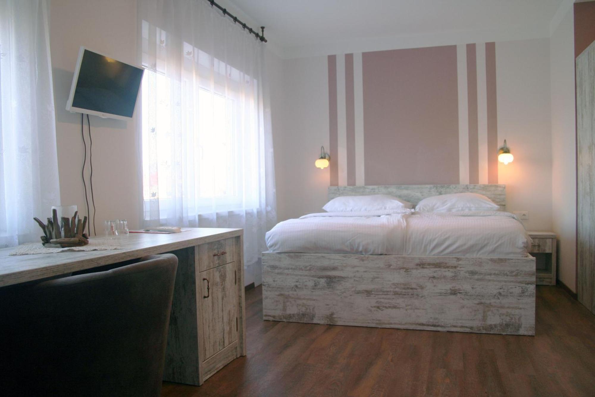 Hotel Herman Rychnov nad Kneznou Esterno foto